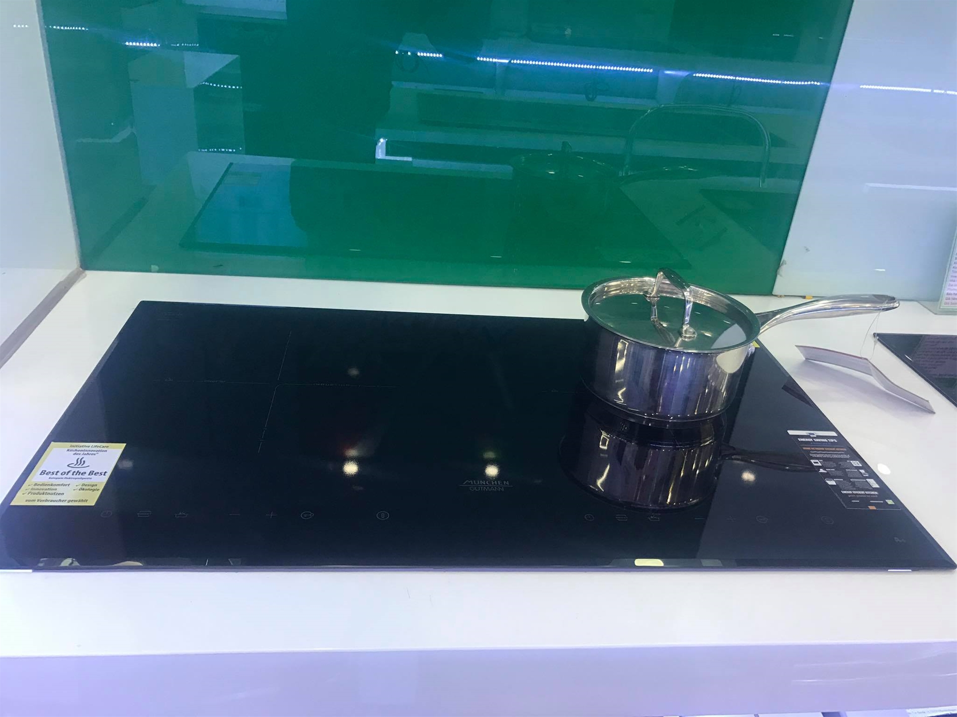 bep-tu-munchen-m216-max-a-nhap-khau-y-tot-nhat-nam-2020