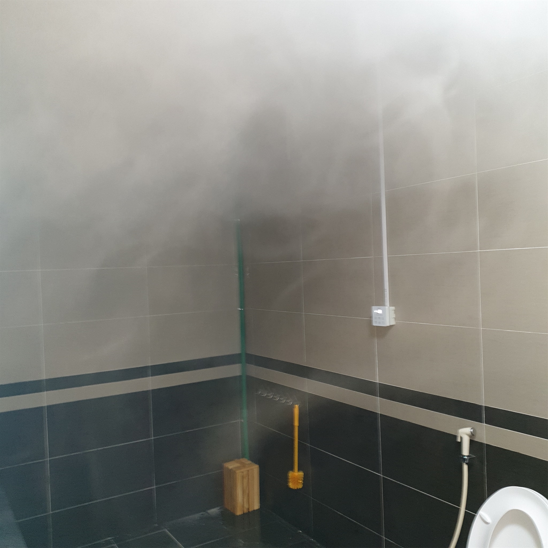 cua-hang-ban-may-xong-hoi-uy-tin-tai-hoa-binh