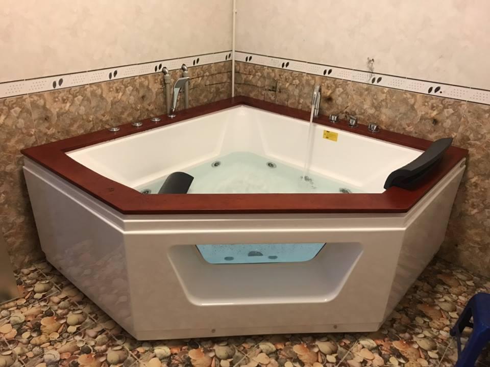 gia-bon-tam-goc-massage