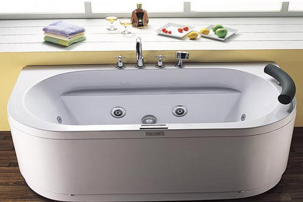 Bồn tắm nhập khẩu Nofer VR 102
